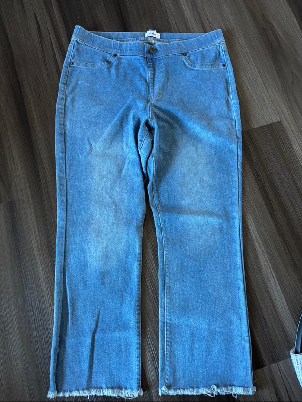 Women’s Blue Denim Jeans with Frayed Hem
